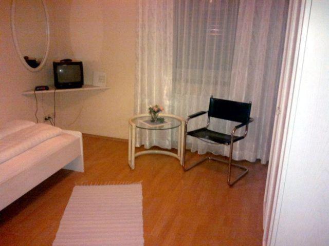 Adolphs Frühstückspension Bad Staffelstein Zimmer foto